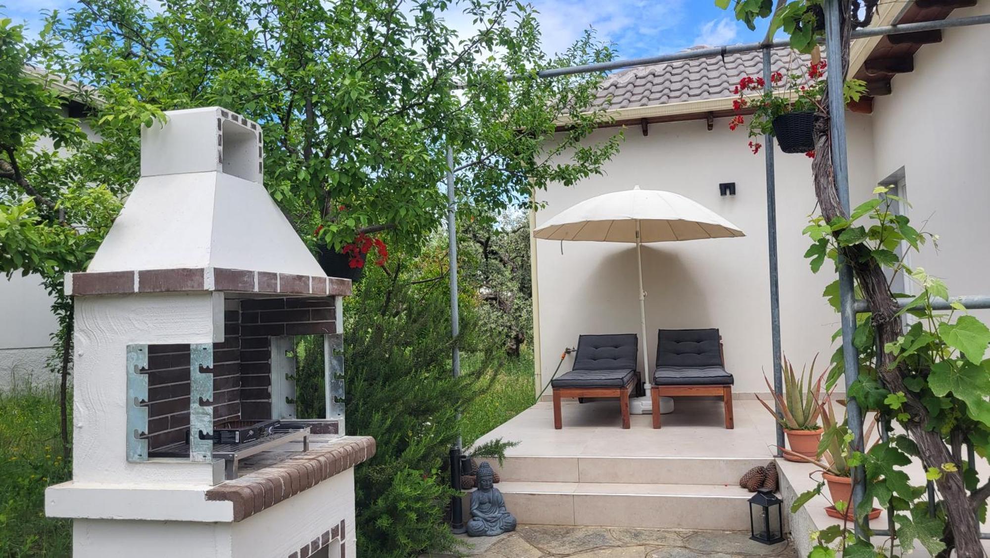 Ioannis Houses - Gemuetliches Ferienhaus Im Olivenhain Skala Potamia  Buitenkant foto